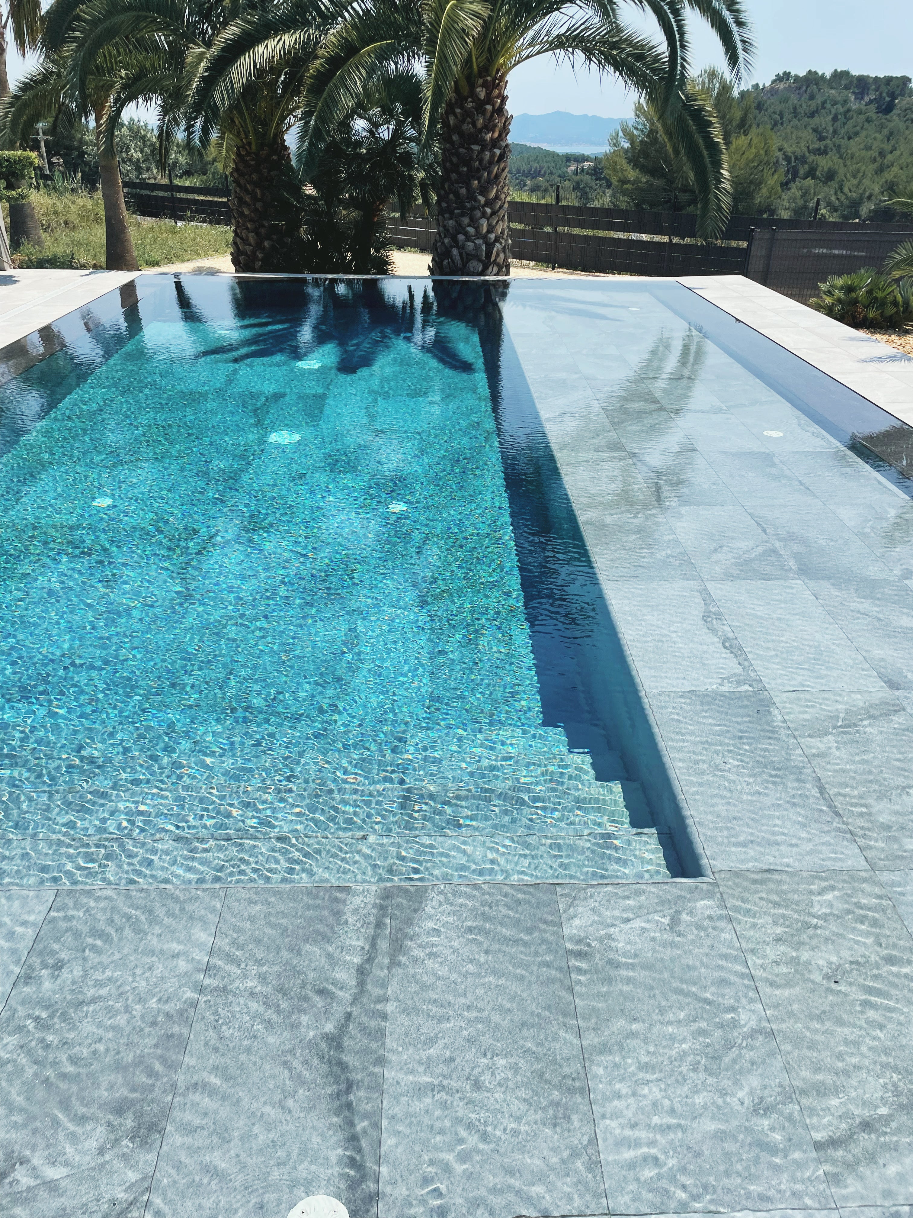 Carrelage effet pierre - Amazzonia black