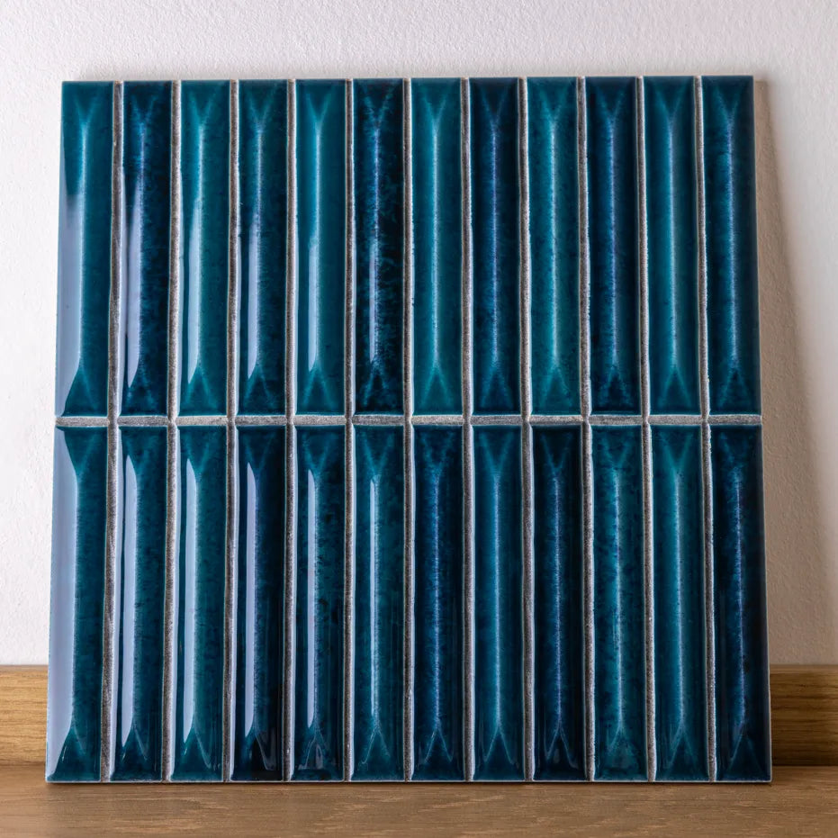 Faïence relief - Row Blue