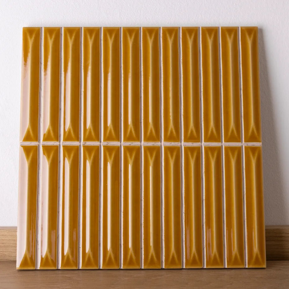Faïence relief - Row Honey