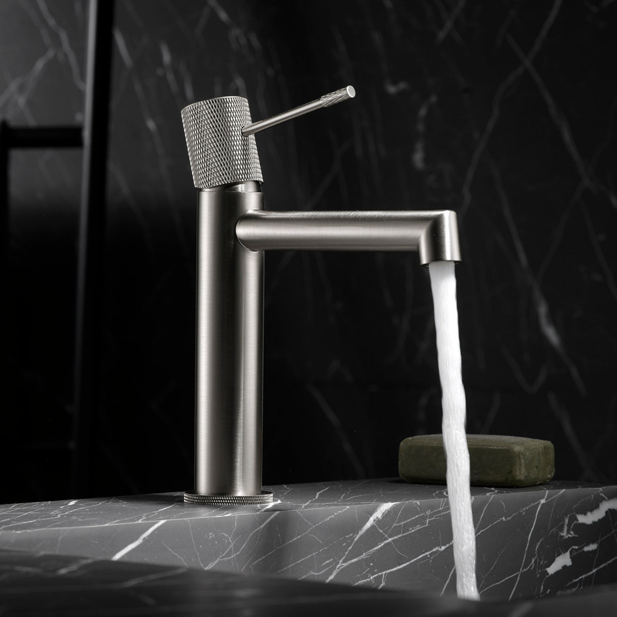 Mitigeur de Lavabo - Line Nickel Brossé
