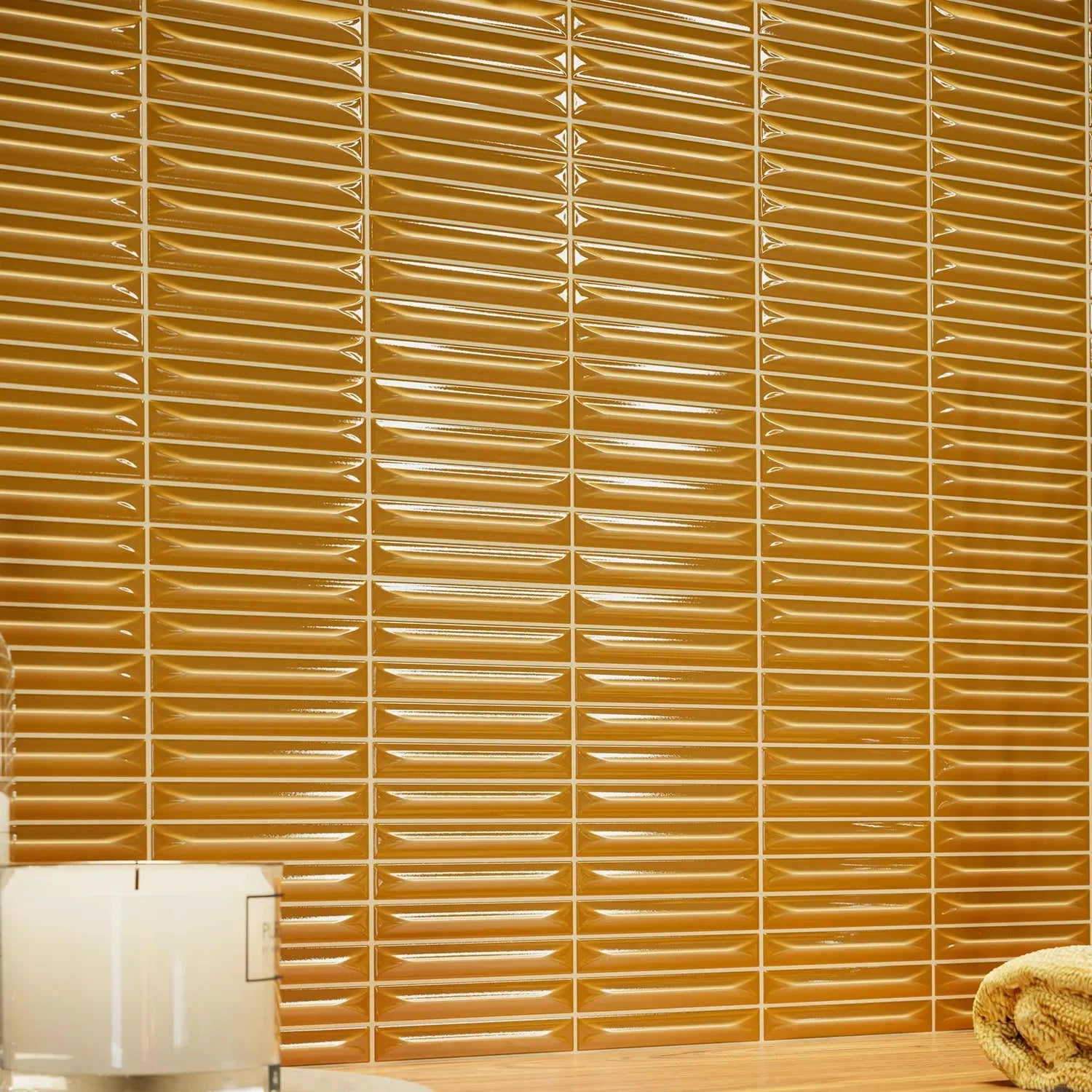Faïence relief - Row Honey